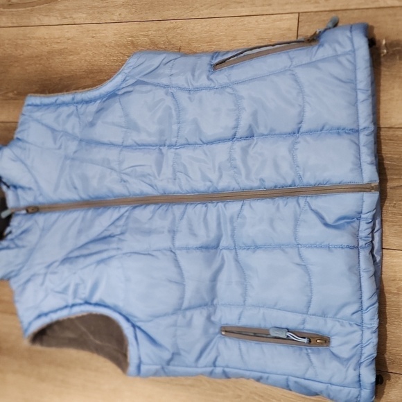 Dutch Harbor Gear Vest - Picture 4 of 7